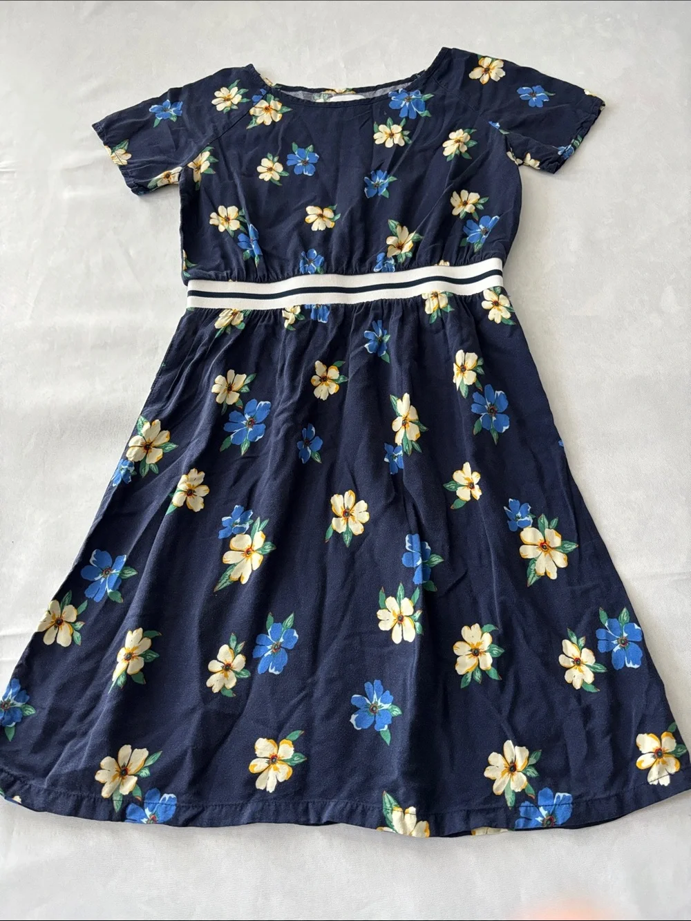 Old Navy Navy Floral Dress with Blue and Cream Flowers kids size L (10/12)